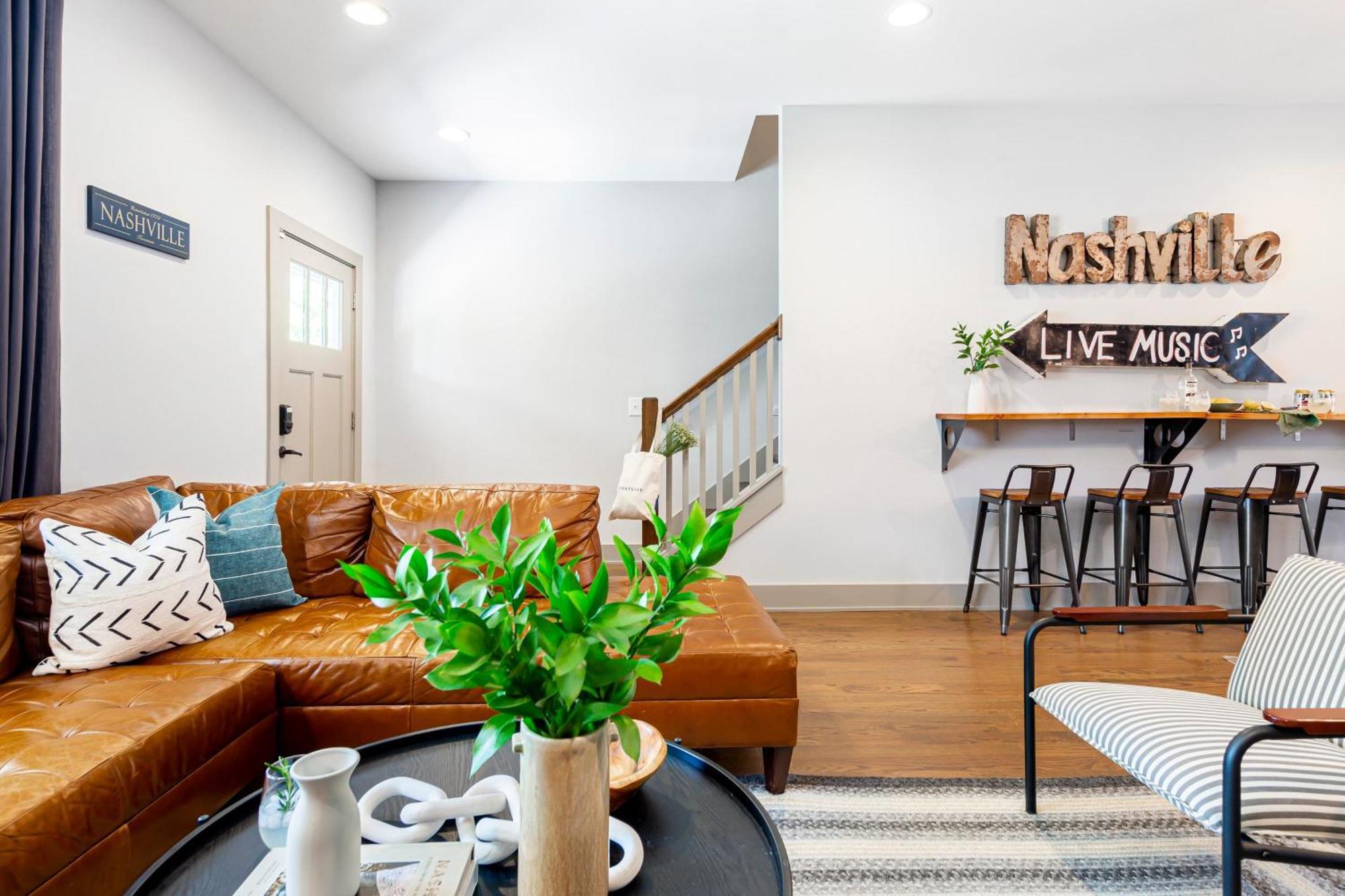 Waverly By Avantstay Nashville-Inspired Townhome W Luxury Kitchen Pool Table Luaran gambar