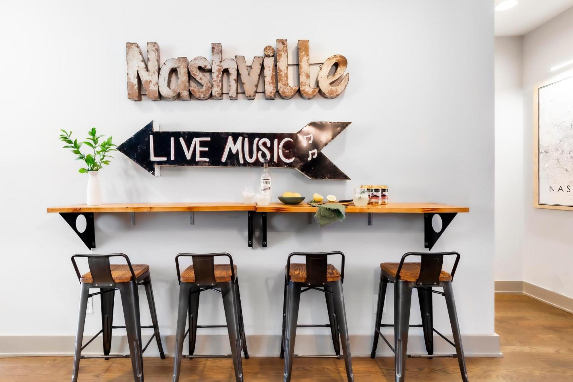 Waverly By Avantstay Nashville-Inspired Townhome W Luxury Kitchen Pool Table Luaran gambar